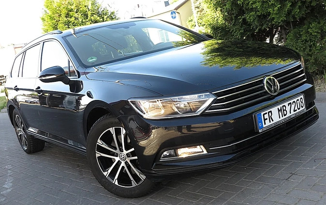 Volkswagen Passat cena 57800 przebieg: 188000, rok produkcji 2018 z Przemyśl małe 704